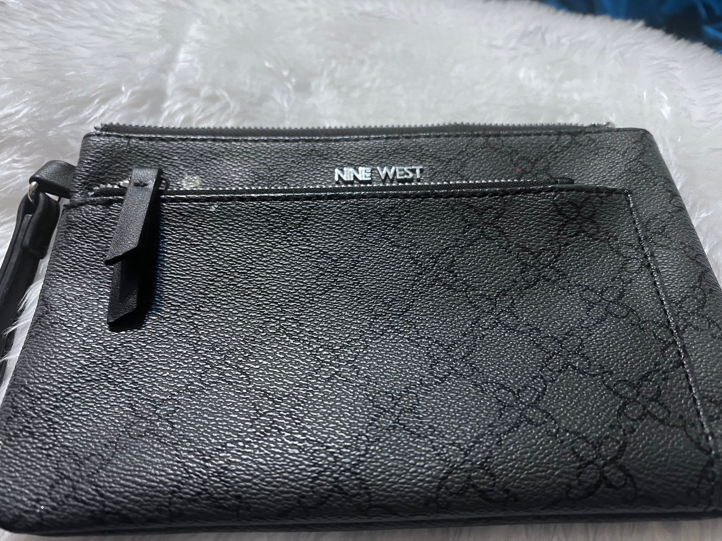 Nine West Gray Wristlet