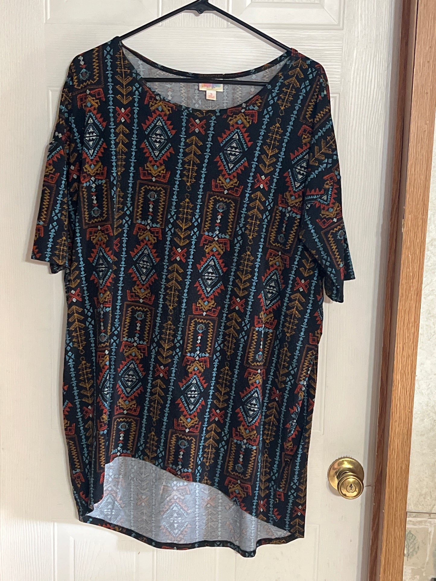 Lularoe Multicolored Top Small