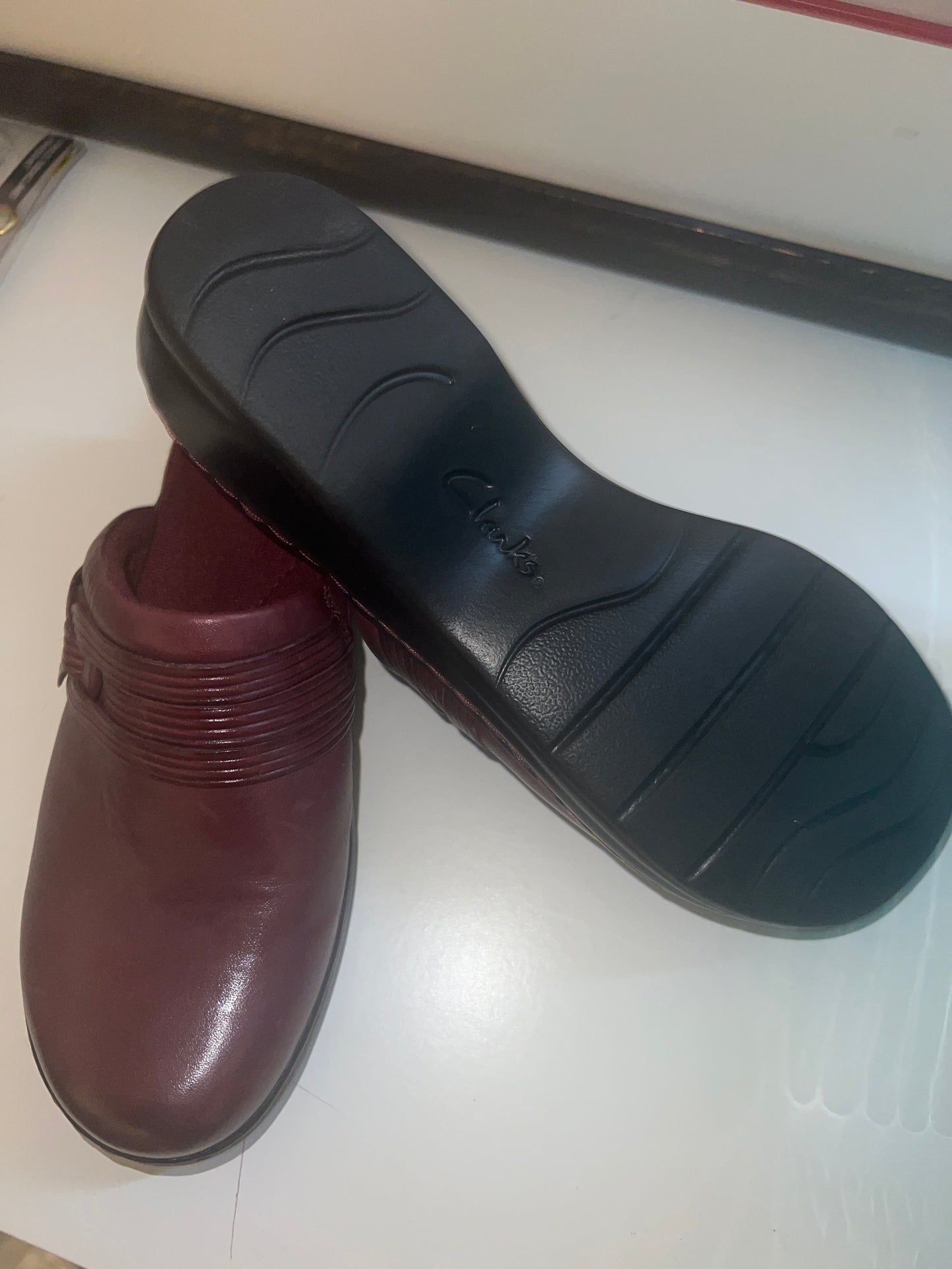 Clark’s Burgundy Mules Size 6M