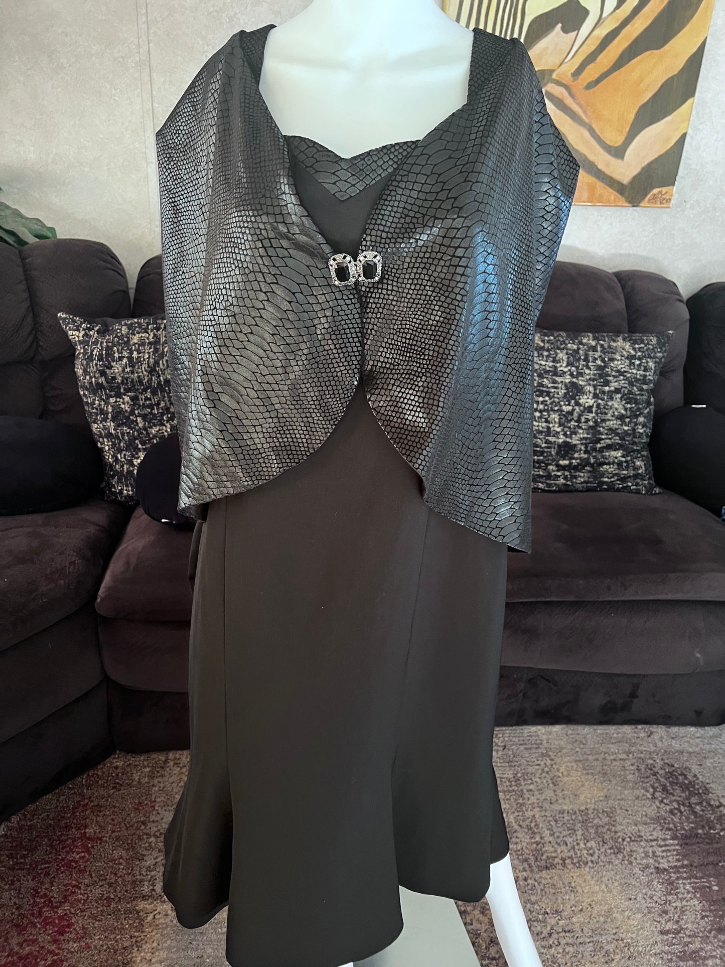 EY Boutique Dress & Cape Size 24W