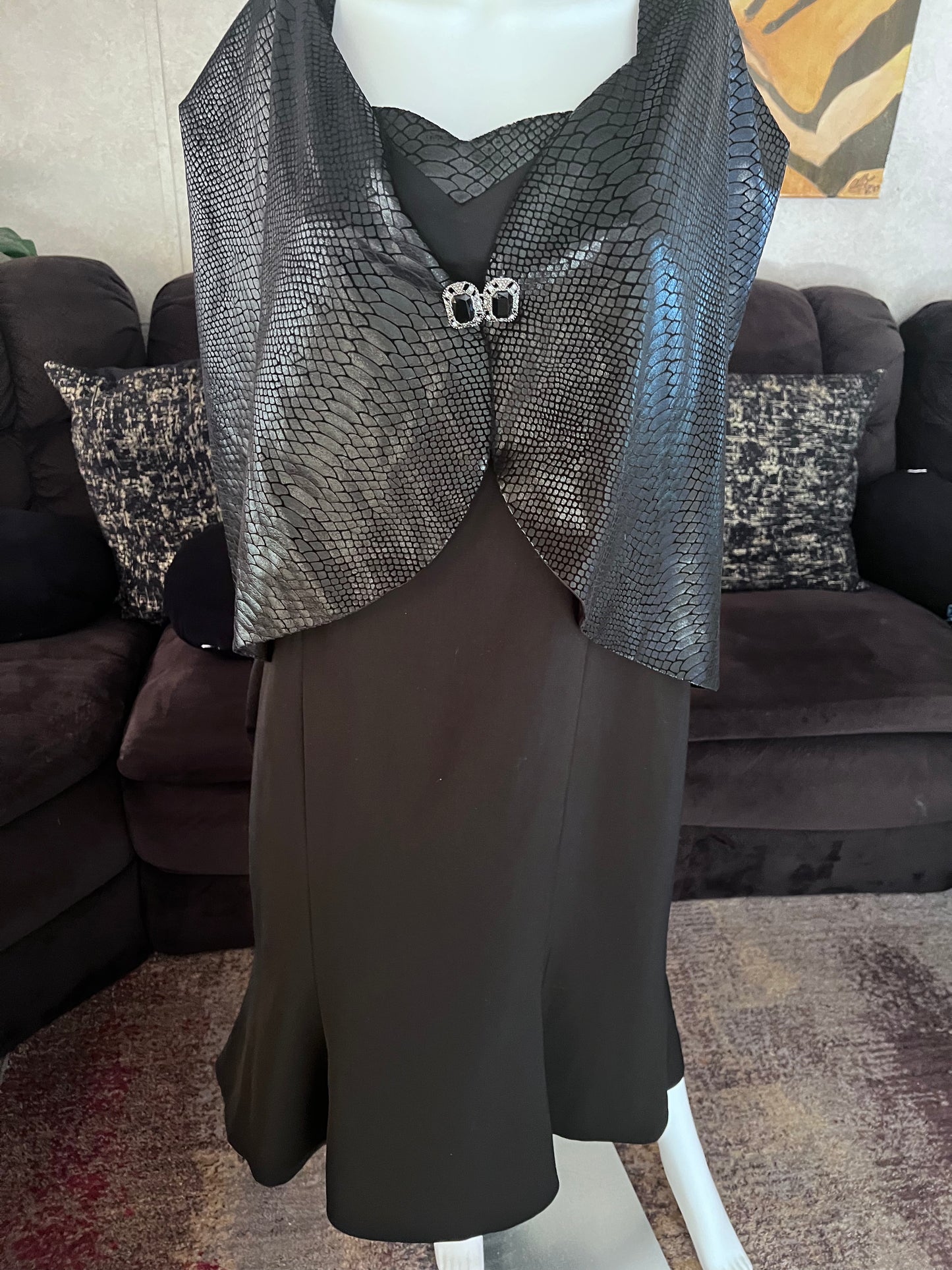 EY Boutique Dress & Cape Size 24W