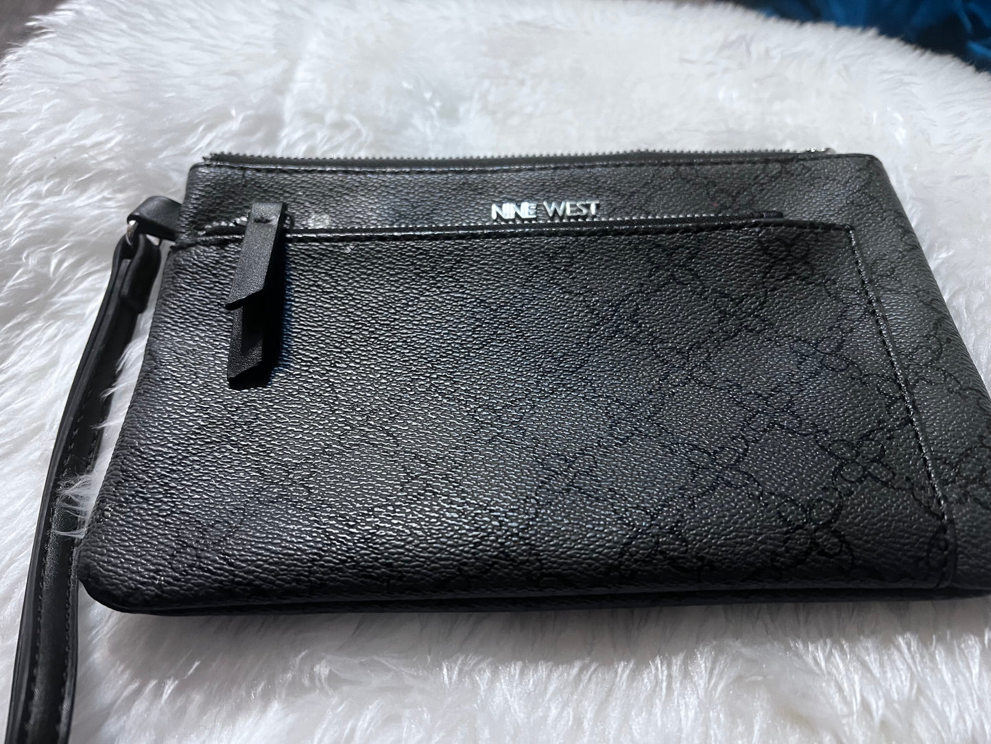 Nine West Gray Wristlet