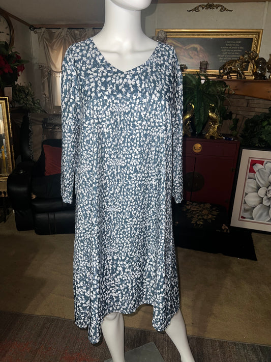 Blue & White Dress Size XL