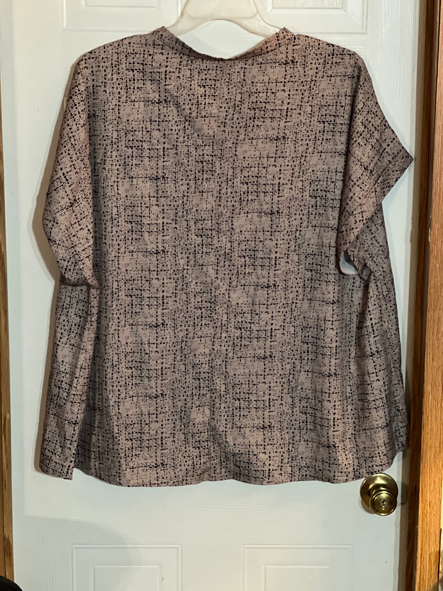 Tan & Black Top Size 3x