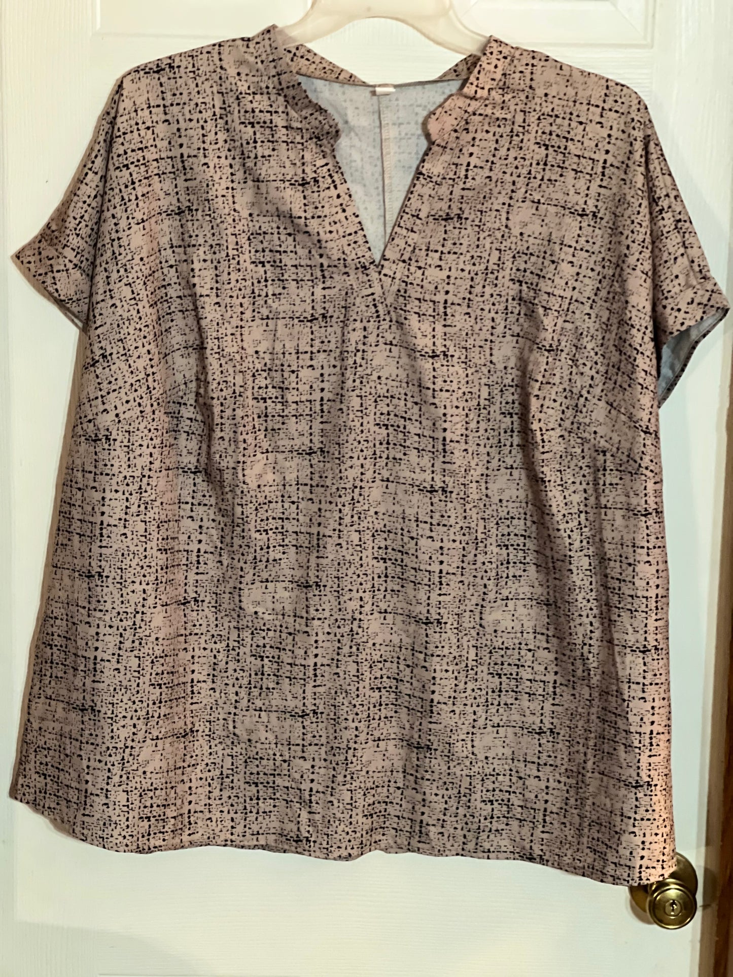 Tan & Black Top Size 3x