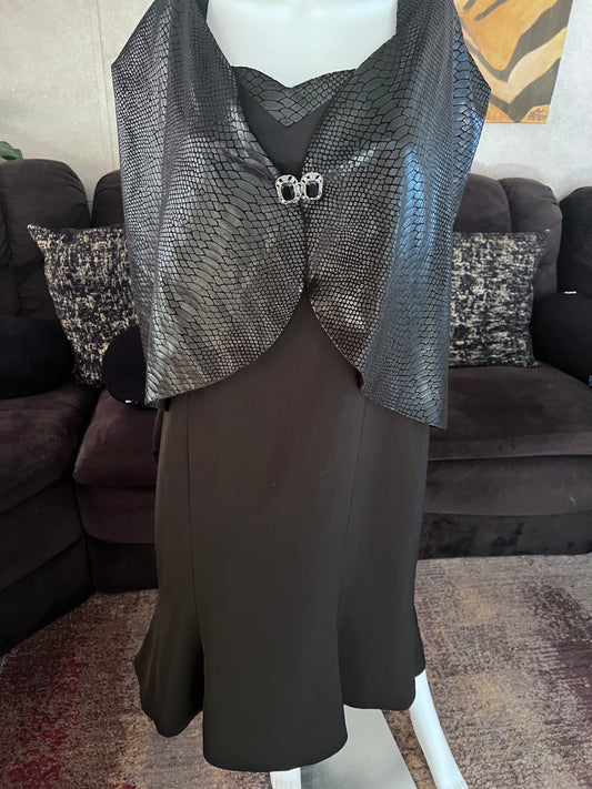 EY Boutique Dress & Cape Size 24W